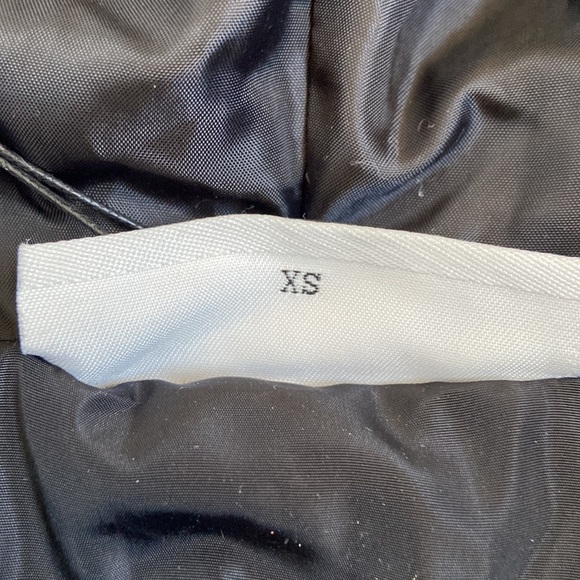 Noisy may Coat - Picture 4 of 5